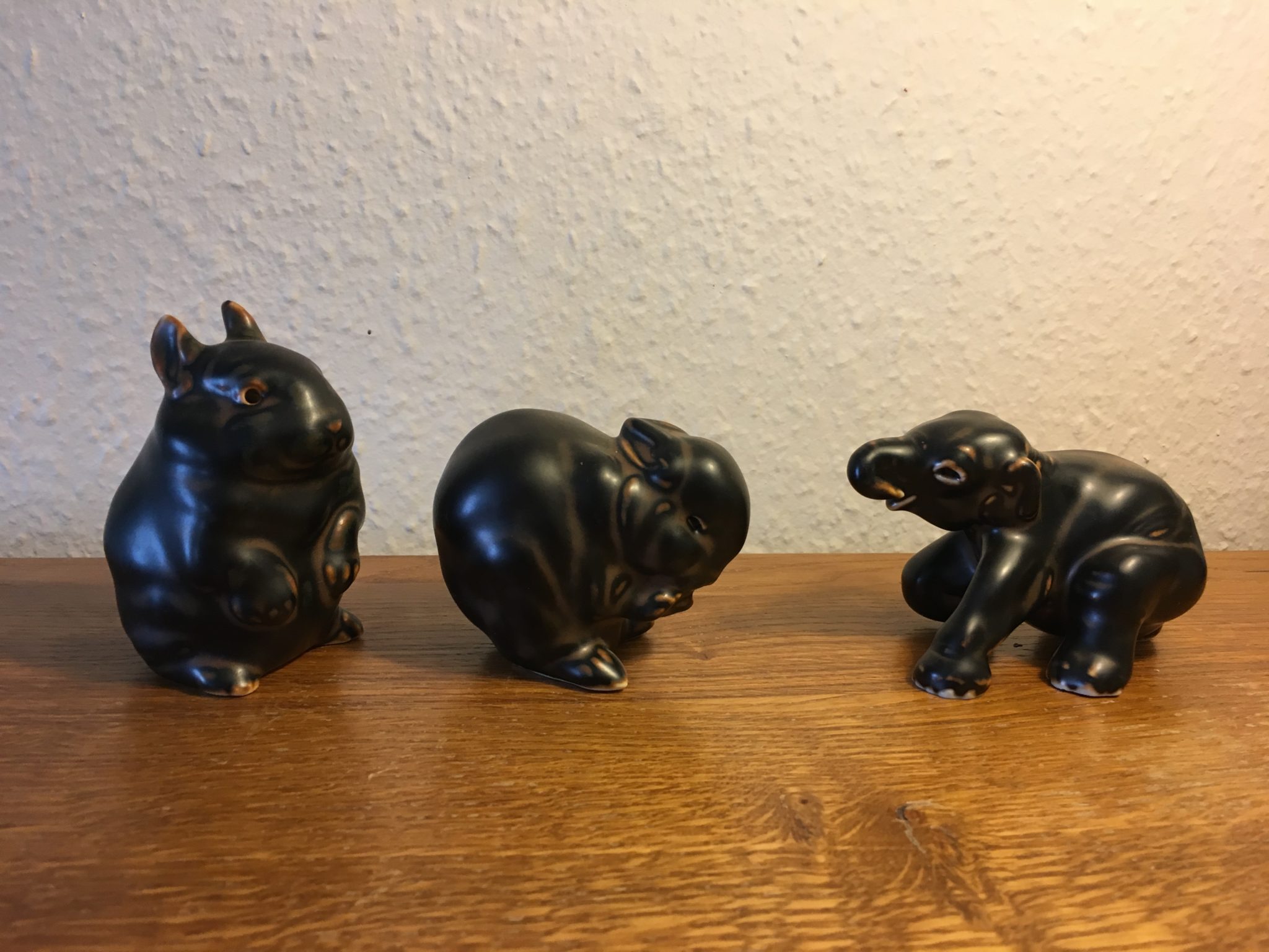 Knud Kyhn, Pr. stk. 200 kr