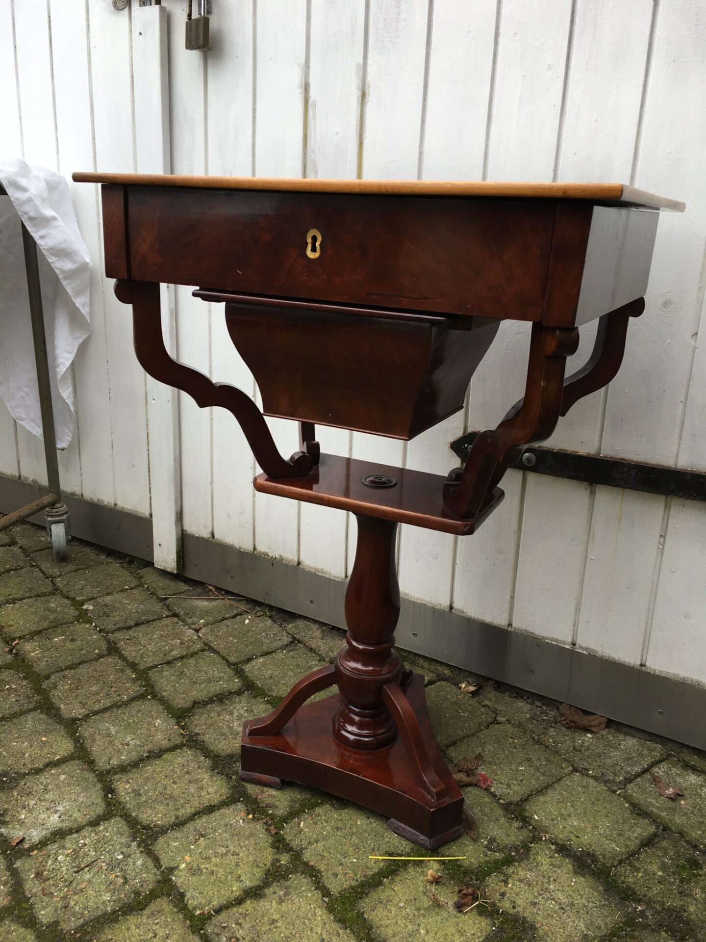 1200 kr