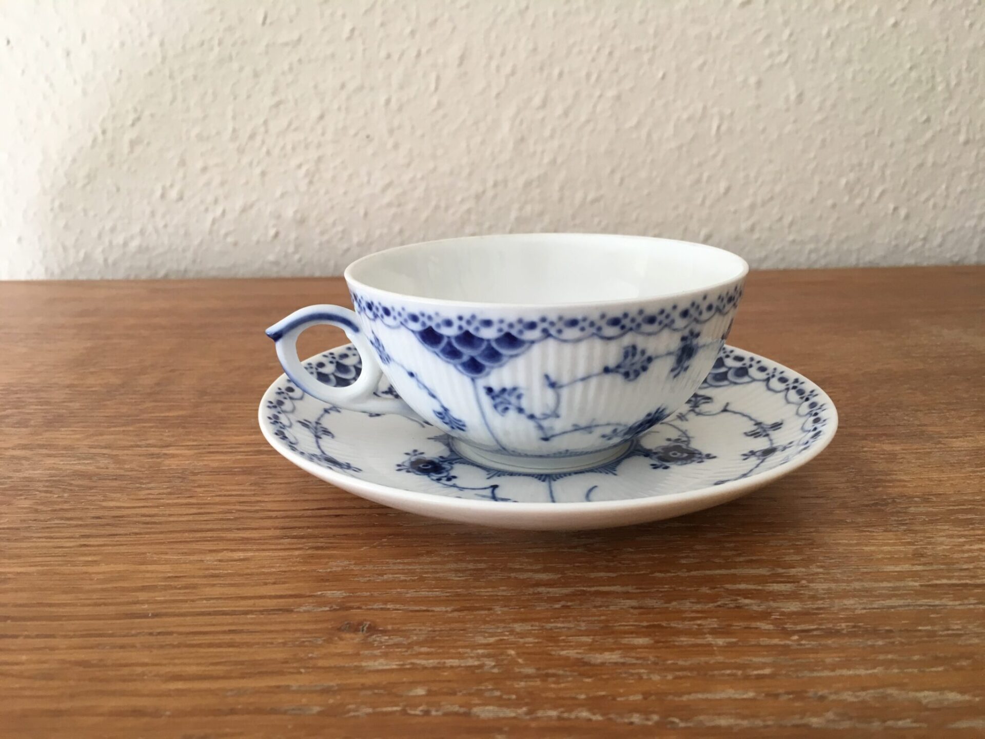 Tekop, Royal Copenhagen, nr. 525, pris 300 kr