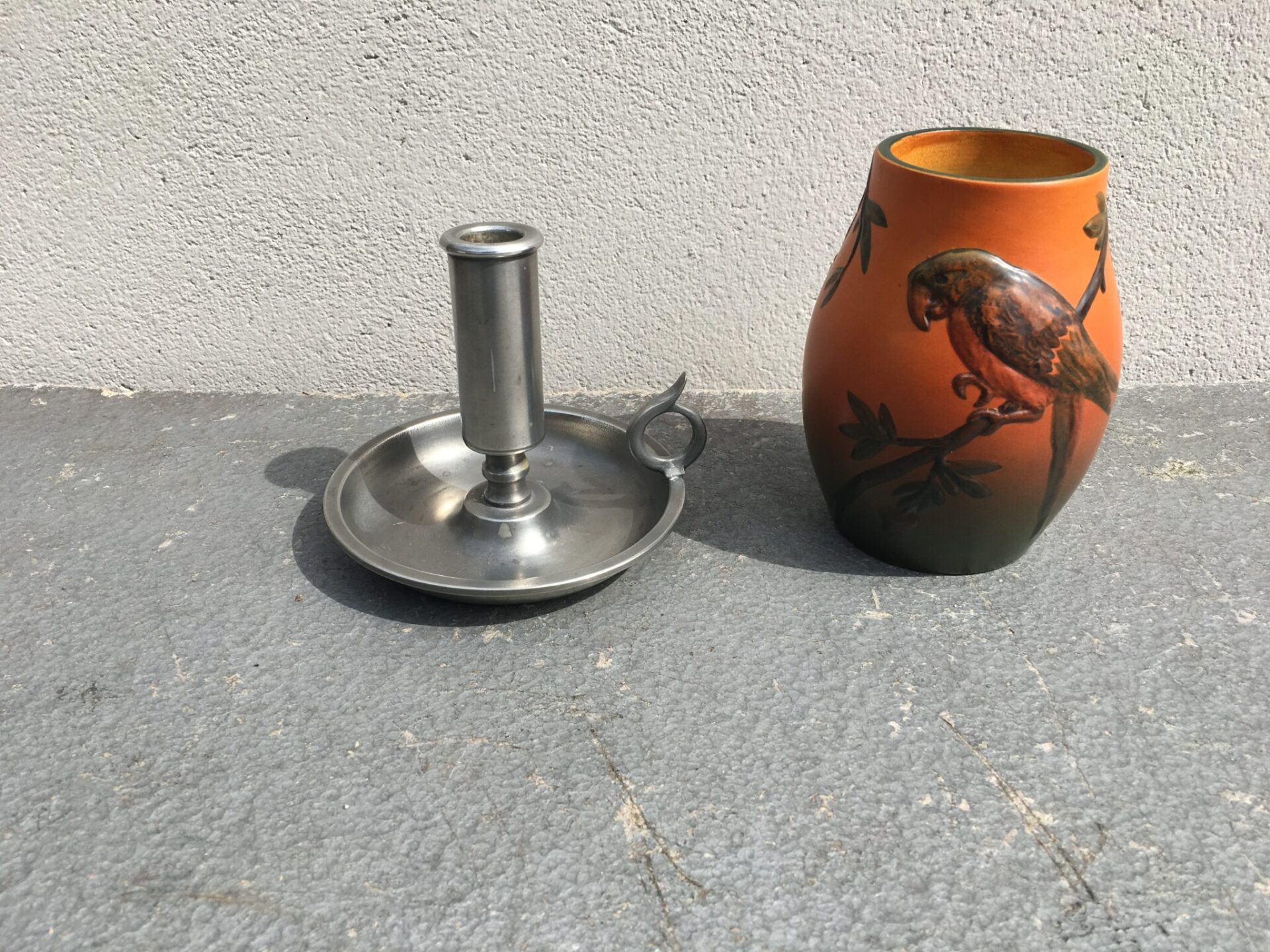 Ibsen Enke papegøjevase 150 kr, tin kammerstage 150 kr