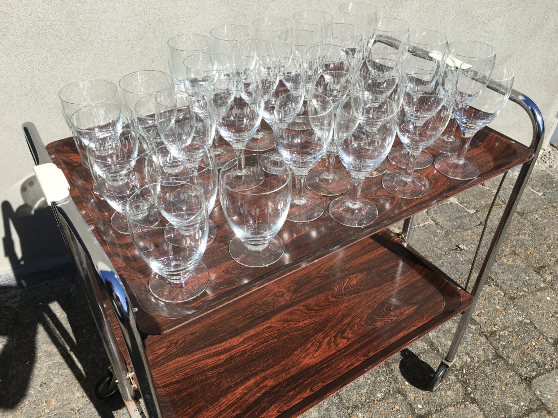 Kirsten Piil, Holmegaard, rødvinsglas pr. stk 50 kr, øl pr. stk 30 kr. Meget fin stand.