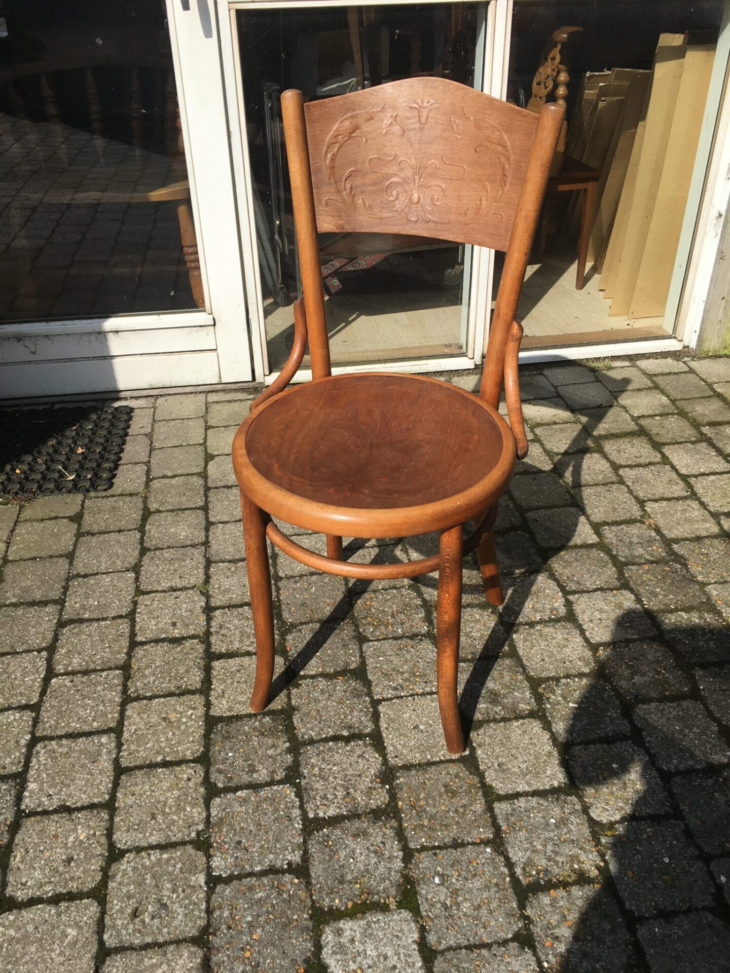 1 stk Thonet stol, pris 100 kr