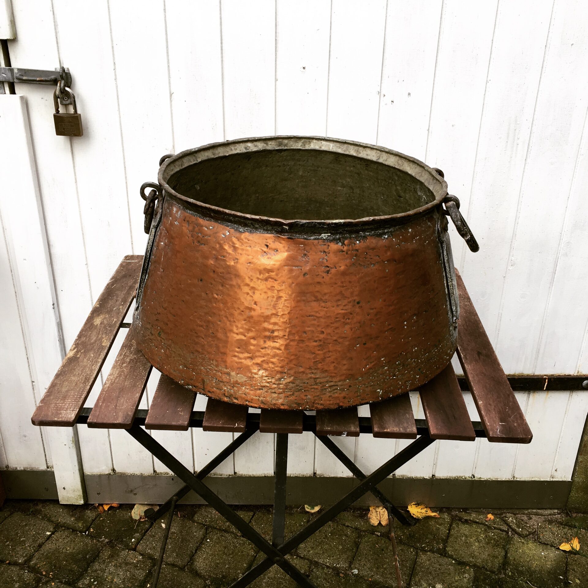 Kobberkedel til bænde, h= 30 cm, pris 400 kr