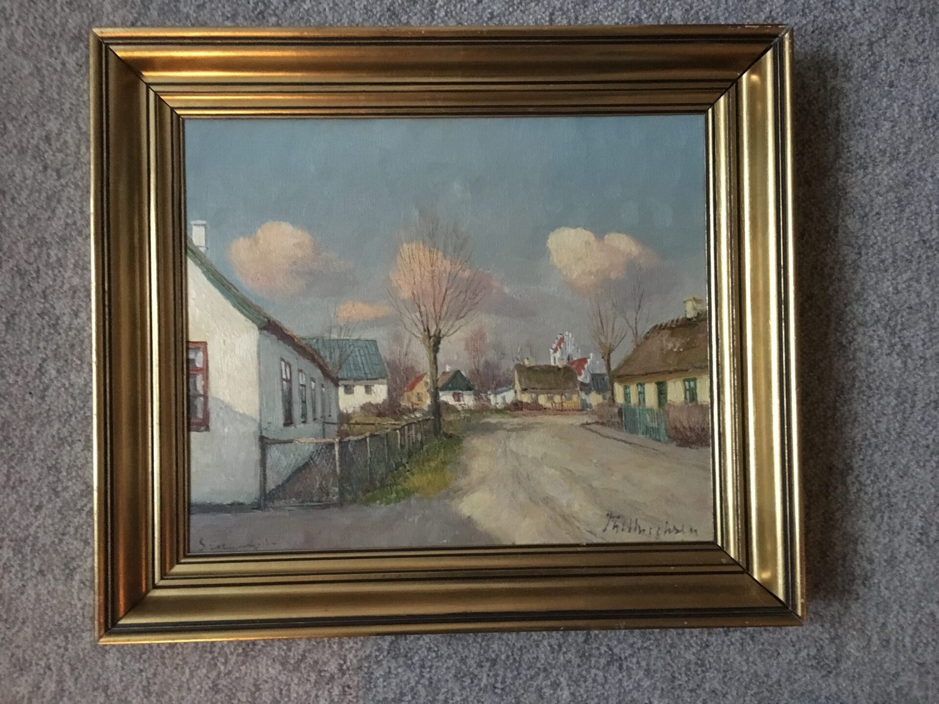 Sengeløse (Taastrup), med Sengeløse Kirke i bagrunden, sign. Th. Ulrichsen (50x42 cm).pris 1000kr