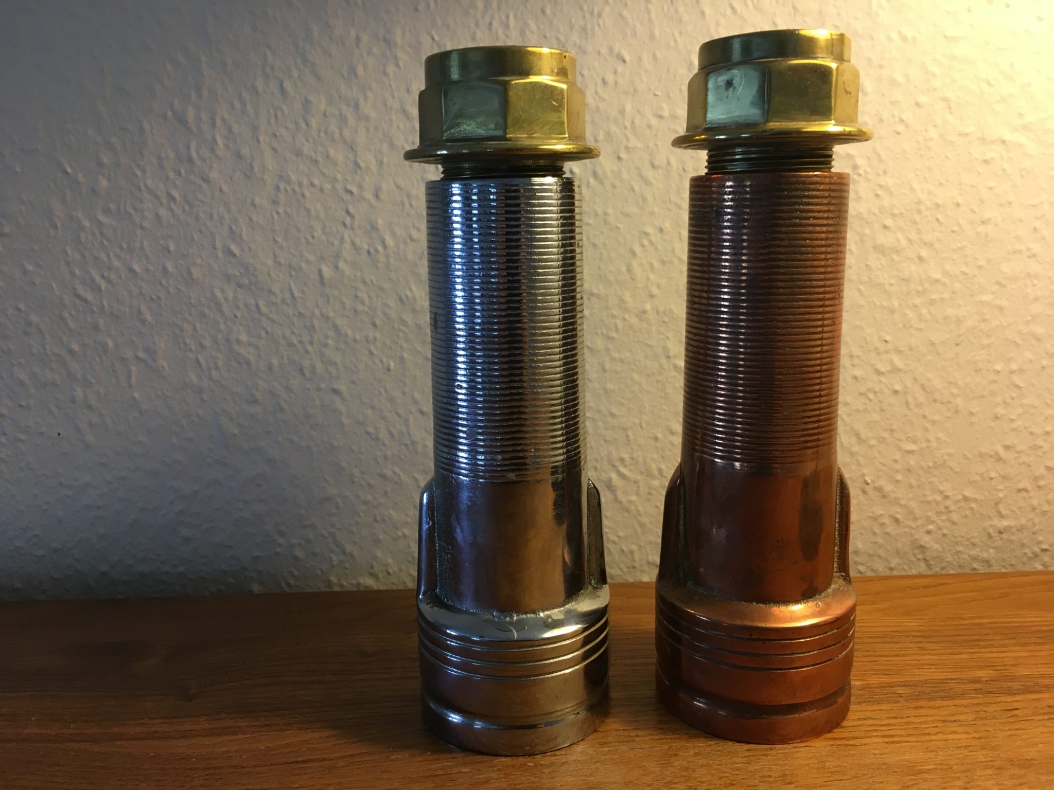 pr. stk 100 kr