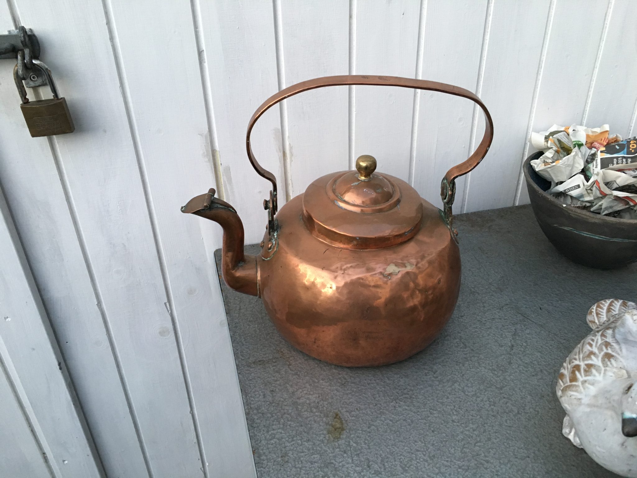 210 år gammel kobberkedel, pris 600 kr