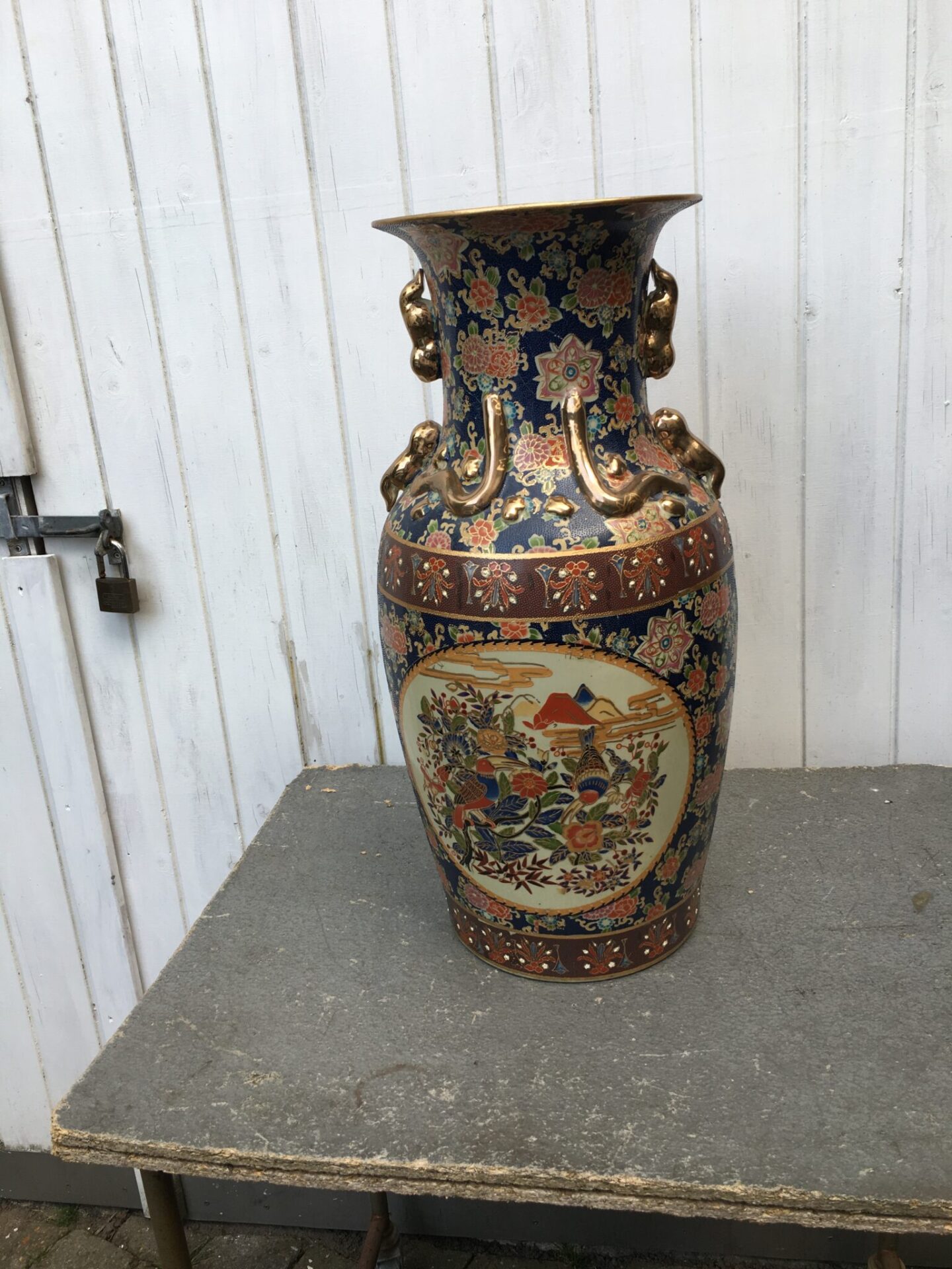 Kinesisk kolossal vase, h=63 cm, pris 500 kr
