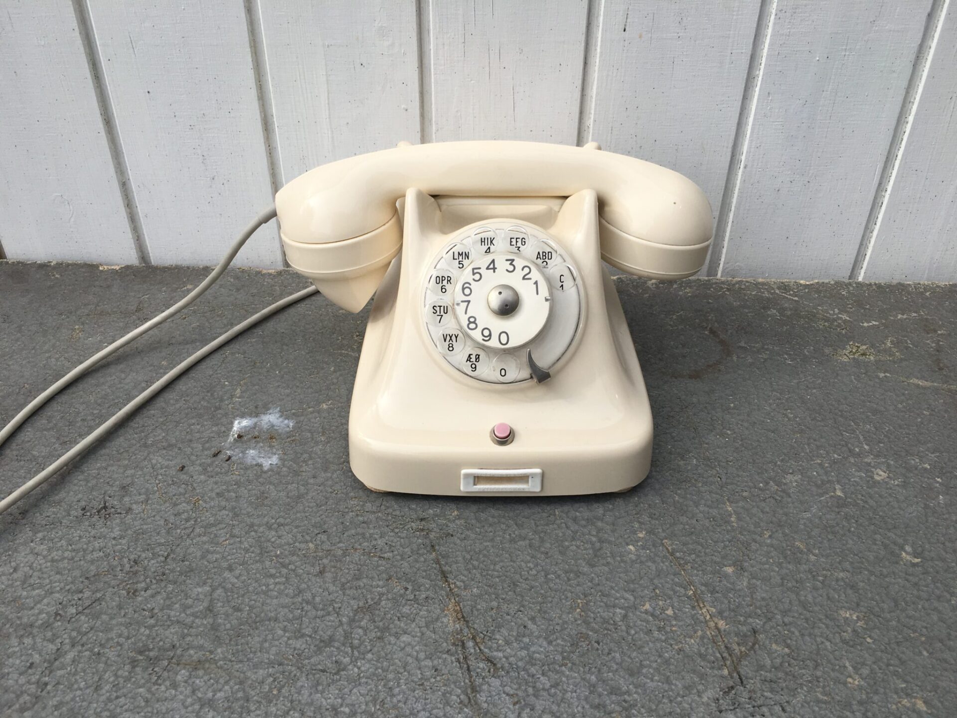 retro telefon fra Kristian Kirks Telefonfabrikker, pris 250 kr