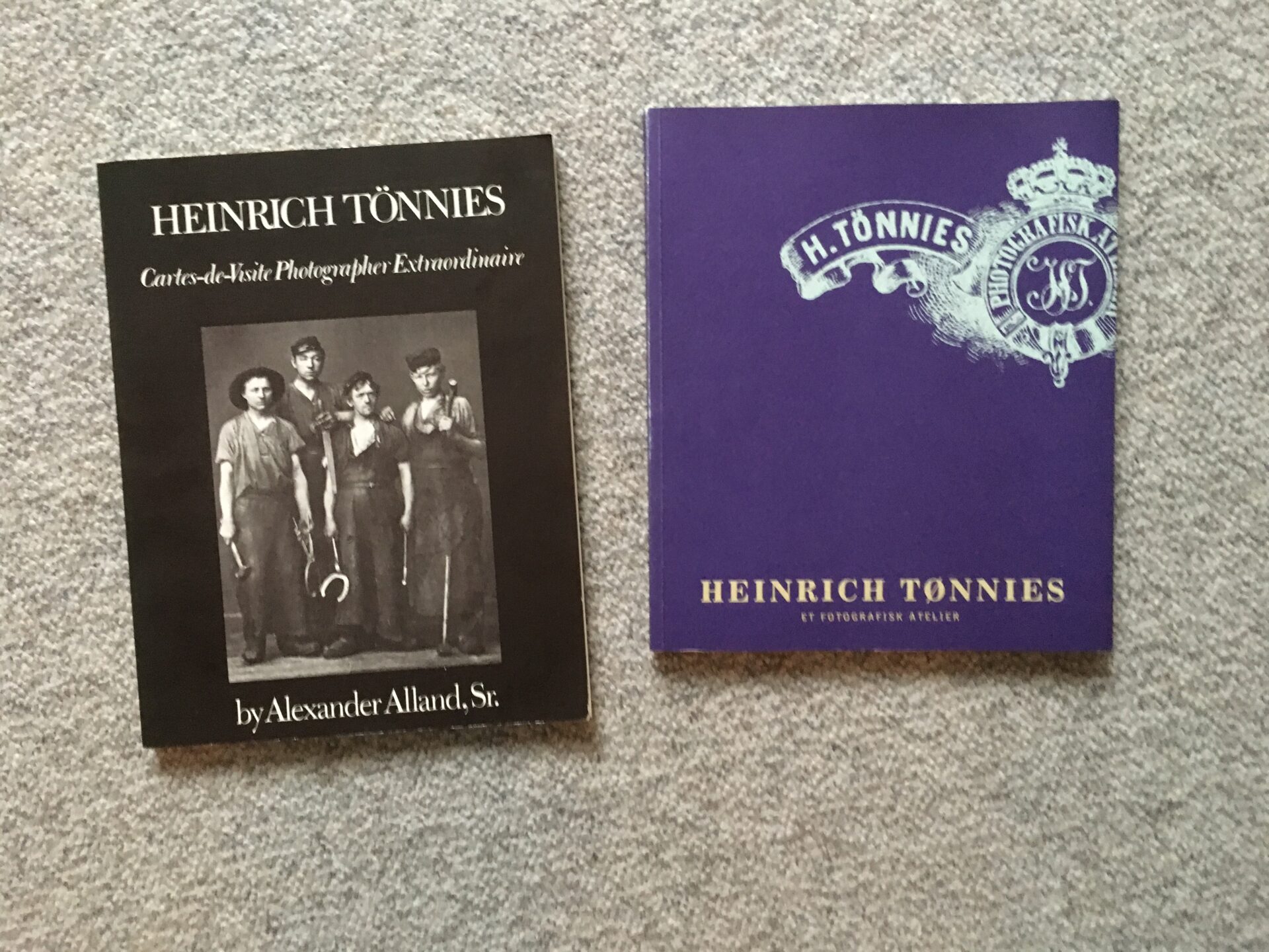 2 bøger om Heinrich Tönnies, Aalborg, ialt 150 kr 