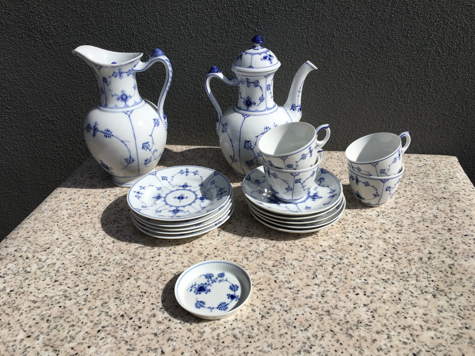 Kongelig porcelæn, Musselmalet,