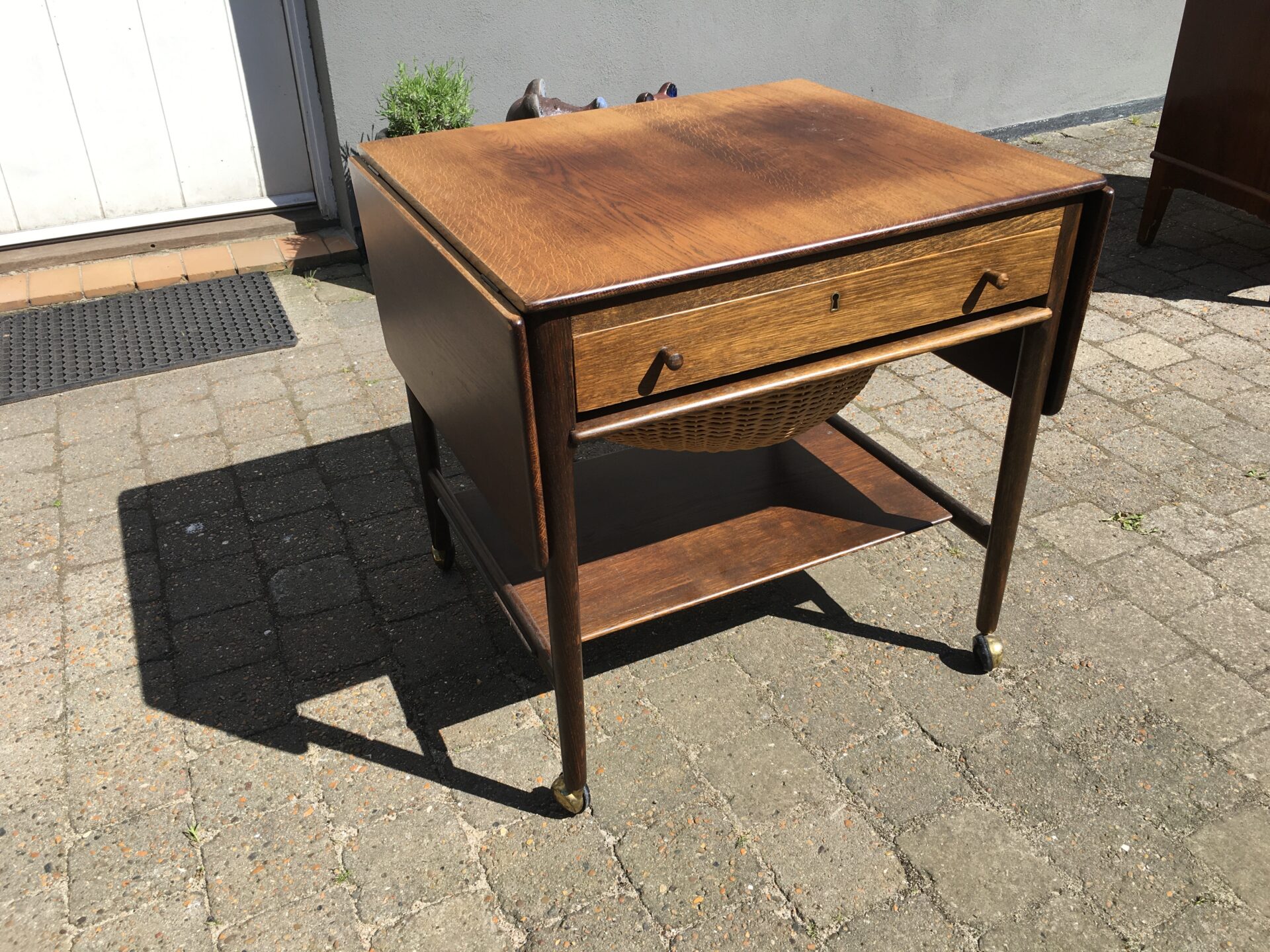 Hans Jørgen Wegner, sybord (egetræ), pris 3000 kr