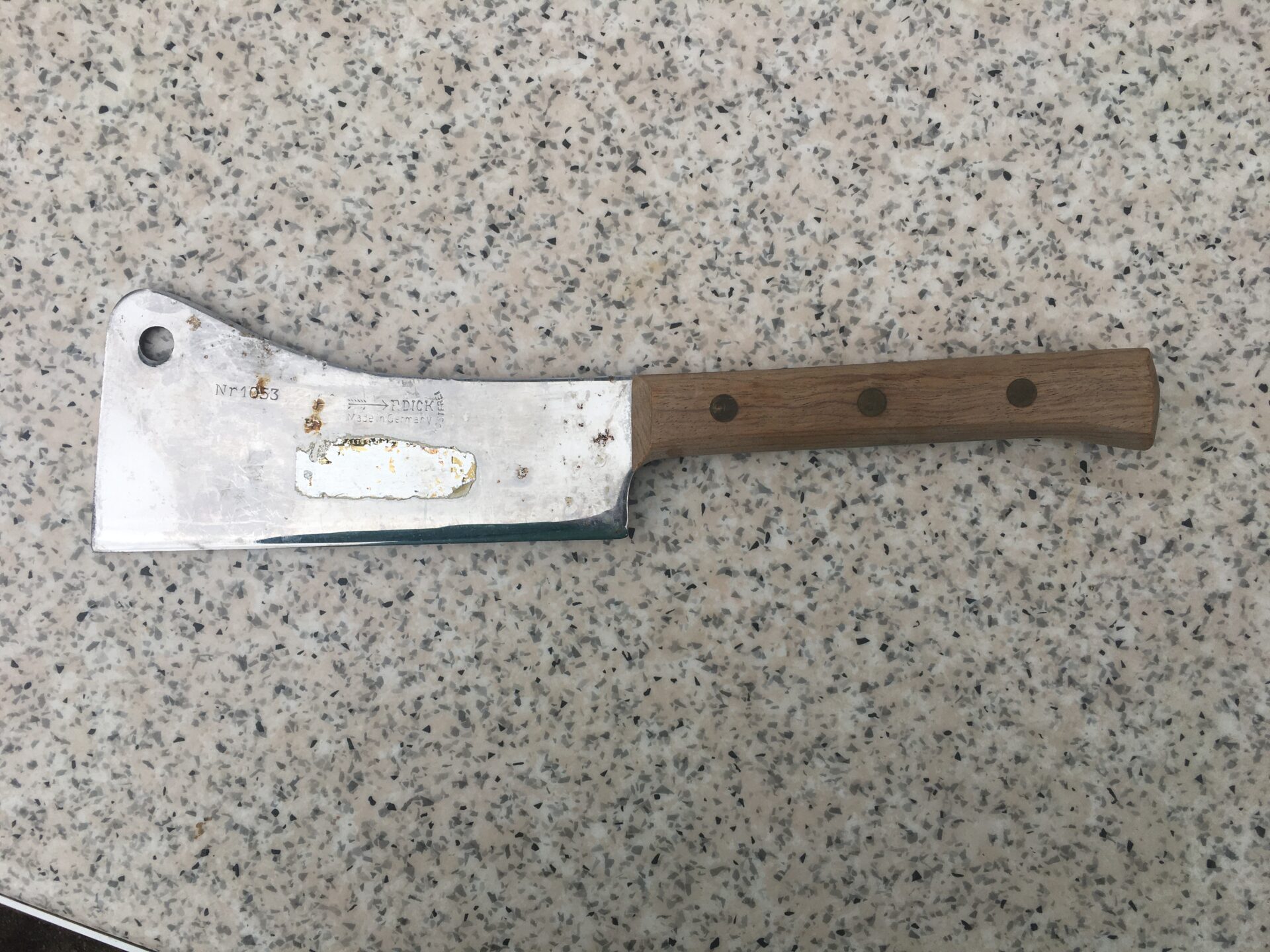 Kødøkse, mrk F. Dick, Germany, nr. 1053, l=39 cm, pris 200kr