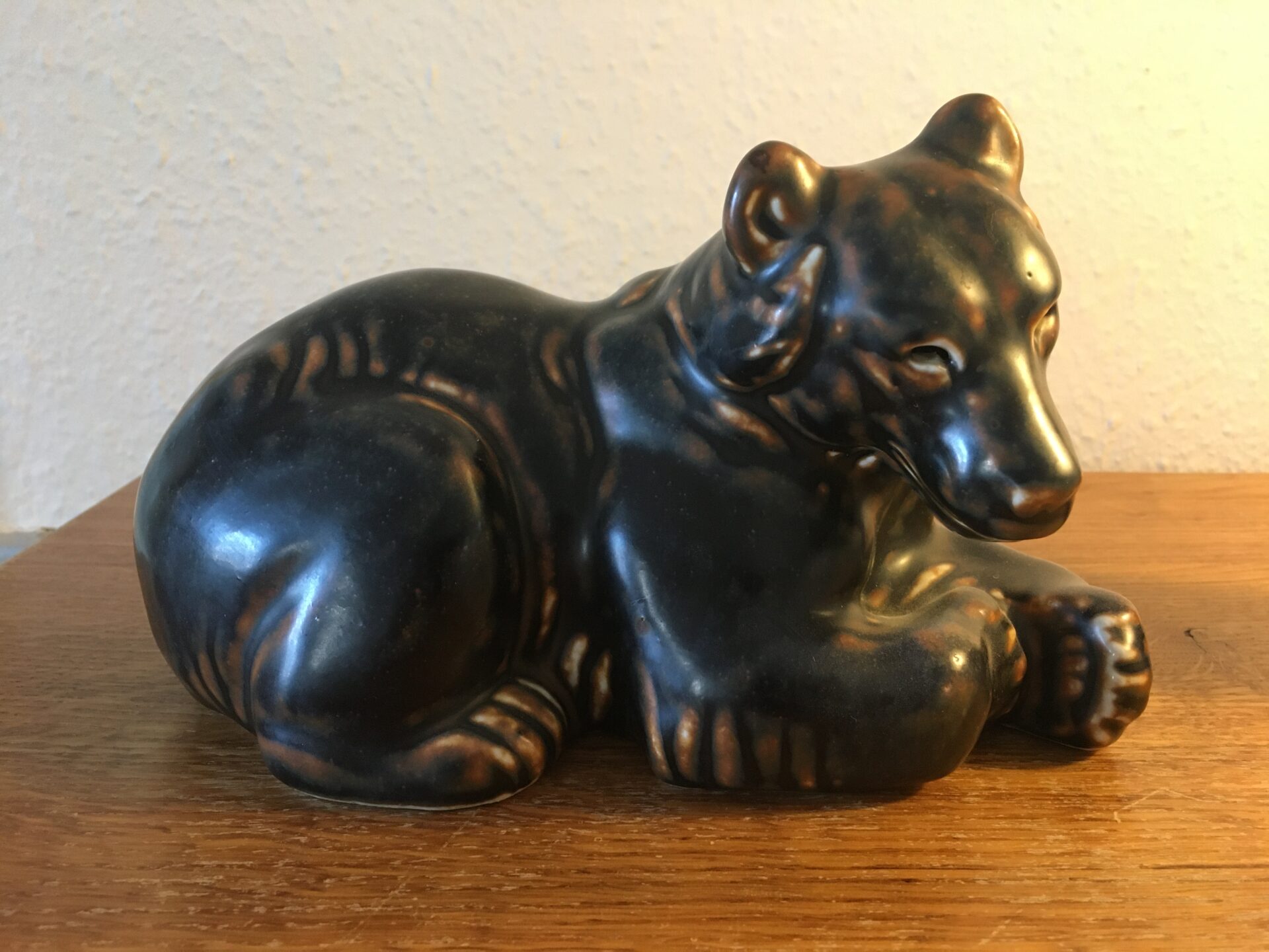 Knud Kyhn, Kongelig stentøj, Bjørnemor nr 21520, fejlfri, pris 1000kr.