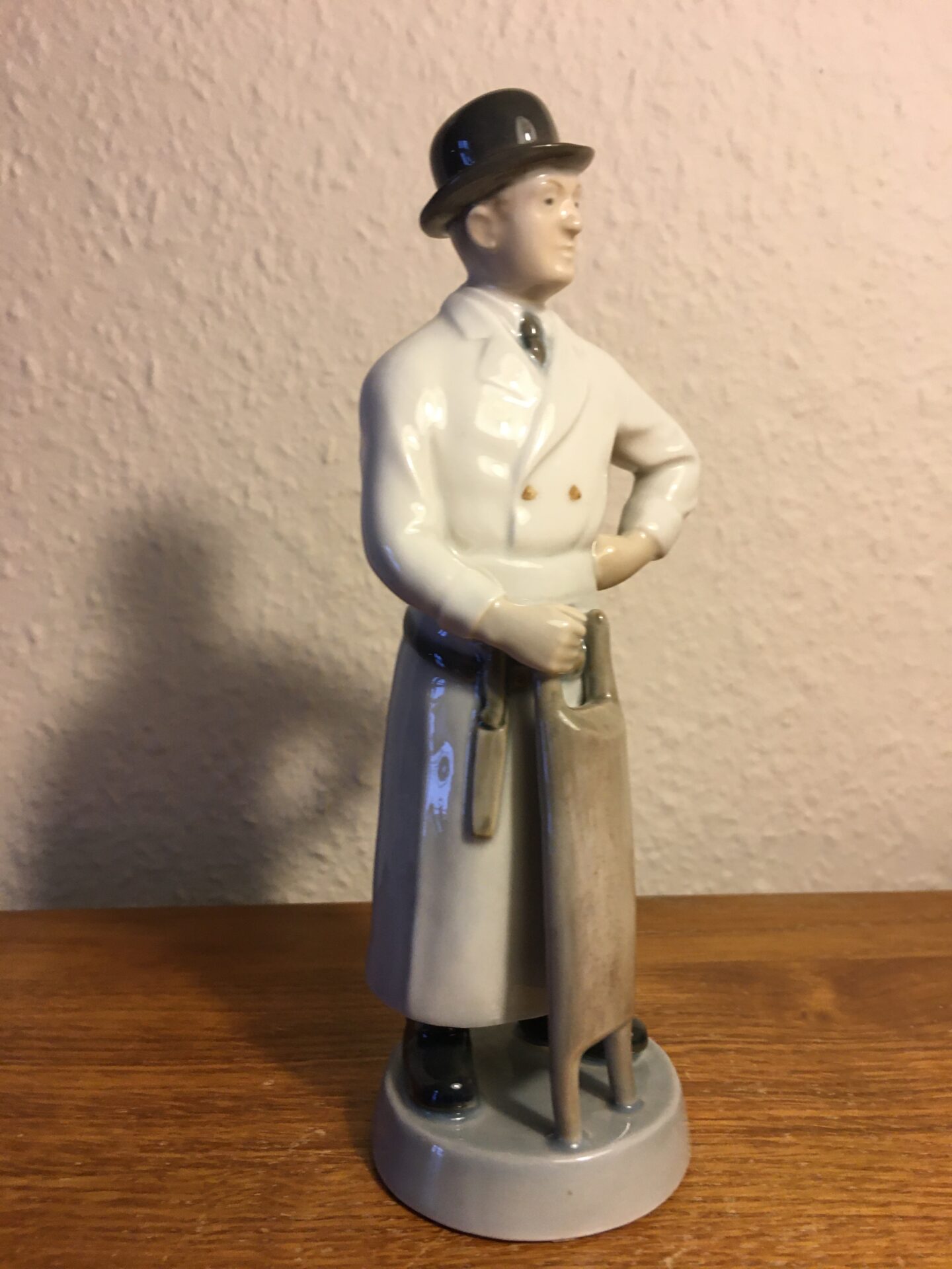 Kongelig figur nr 4645, Slagter, 1. sortering, fejlfri, pris 1200kr