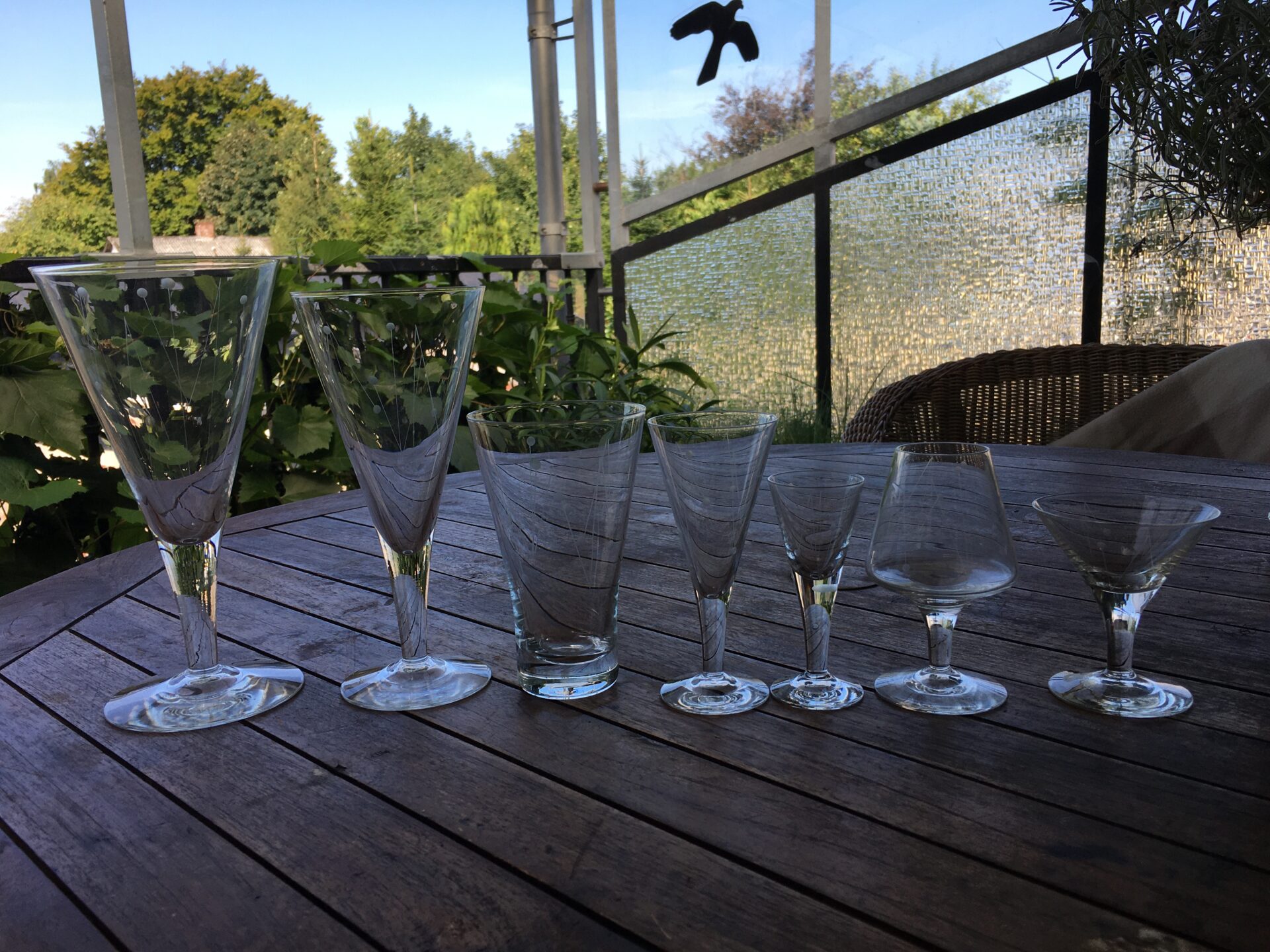 Claushom glas, Pokaler/rødvin/ølglas, h=20,5/18,7/13,0 cm, pris 100/50/50 kr. Øvrige pr stk 25 kr
