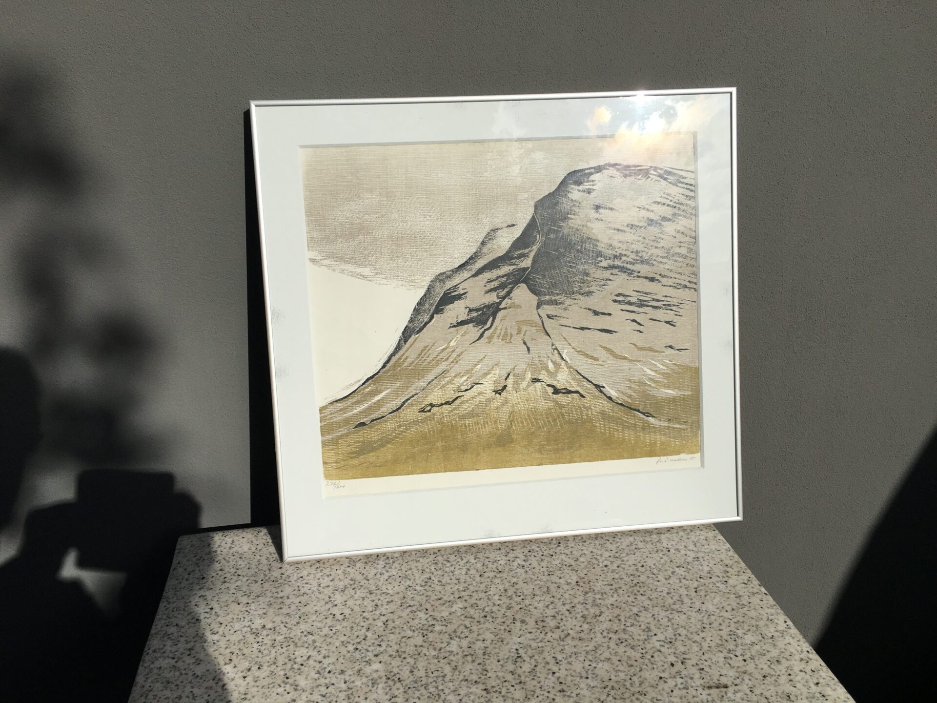 Sven Aage Madsen, litografi nr. 276/600, rammemål 60x58 cm, pris 500kr