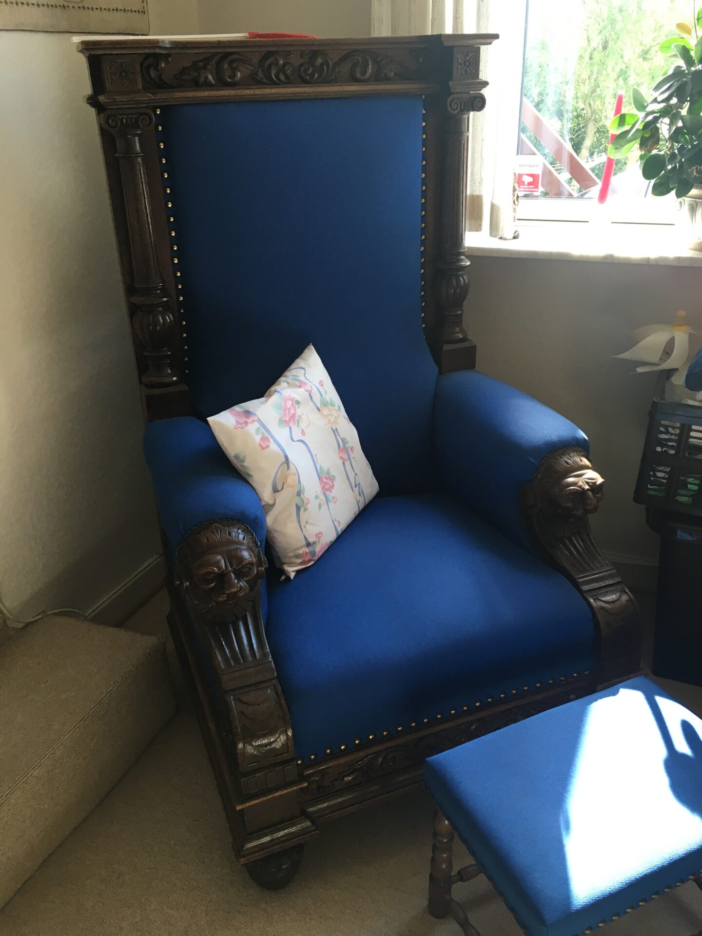 Renæssance herreværelse: Sofa + 2 lænestoel + bord + reol + mm