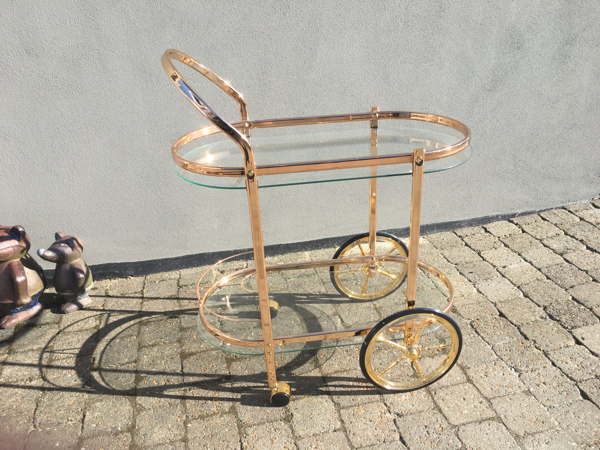 Barvogn /serveringsvogn, messing, velholdt, god kvalitet, pris 1000kr
