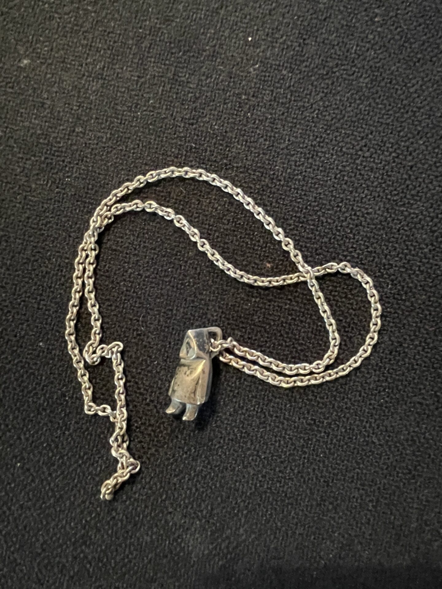 Thulemanden, (3,5cm), med kæde (60 cm), Sterling sølv. Pris 1000kr 