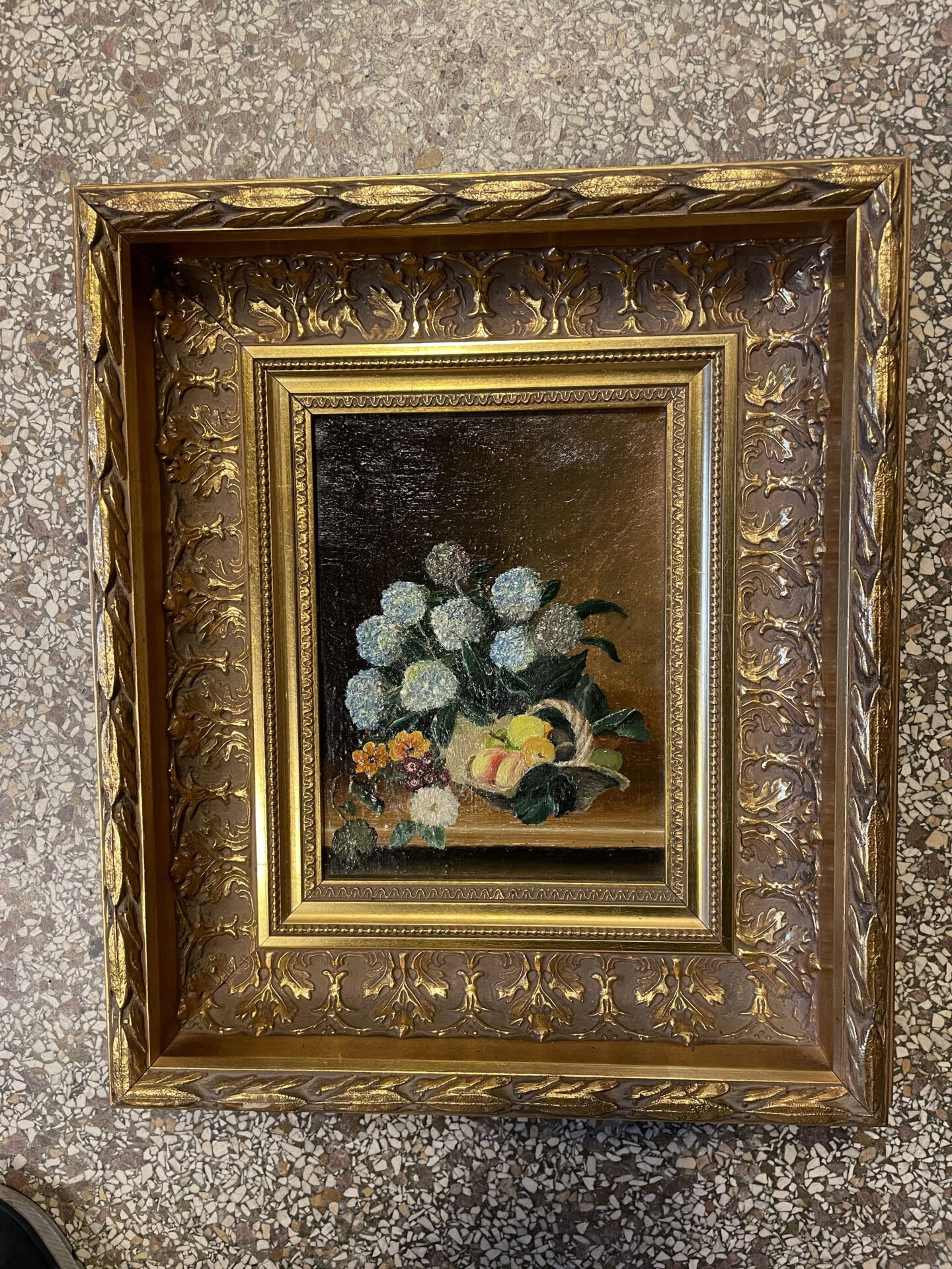 Lille fint blomstermaleri, malet på plade, rammemål 32x36 cm, pris 1500 kr